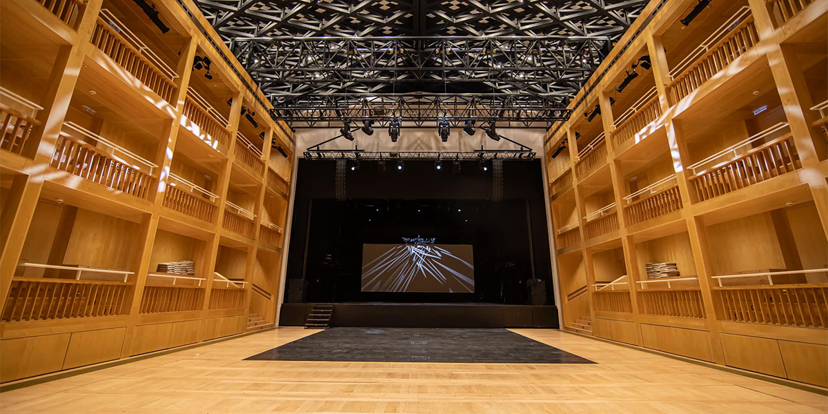 Shakespeare Theatre Gdansk Invests in Robe T1 Profiles - 4_szekspirowski.png