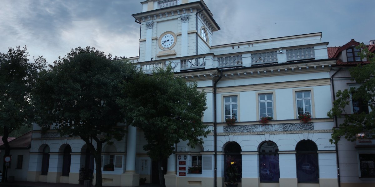 Lowicz City Hall - img_7416.jpg