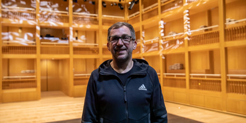 Shakespeare Theatre Gdansk Invests in Robe T1 Profiles